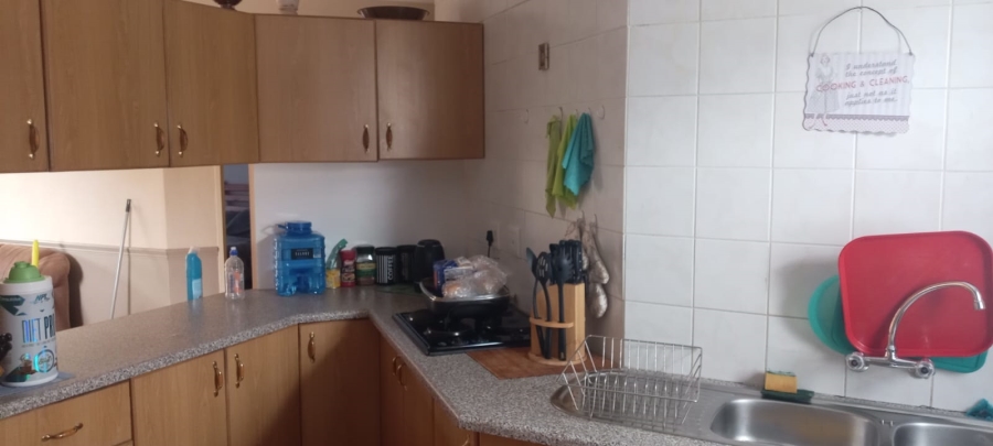 2 Bedroom Property for Sale in Langenhovenpark Free State